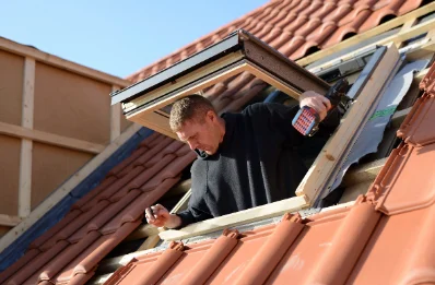 Pose de fenêtres de toit Velux à Baulon
